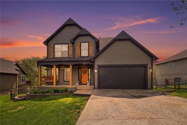 $465,000 | 215 Whispering Hills Boulevard, Lone Jack, MO 64070