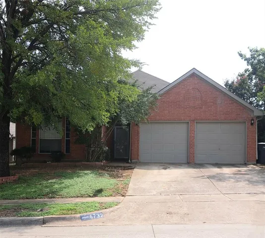 $2,000 | 4732 North Cascades Street, Fort Worth, TX 76137
