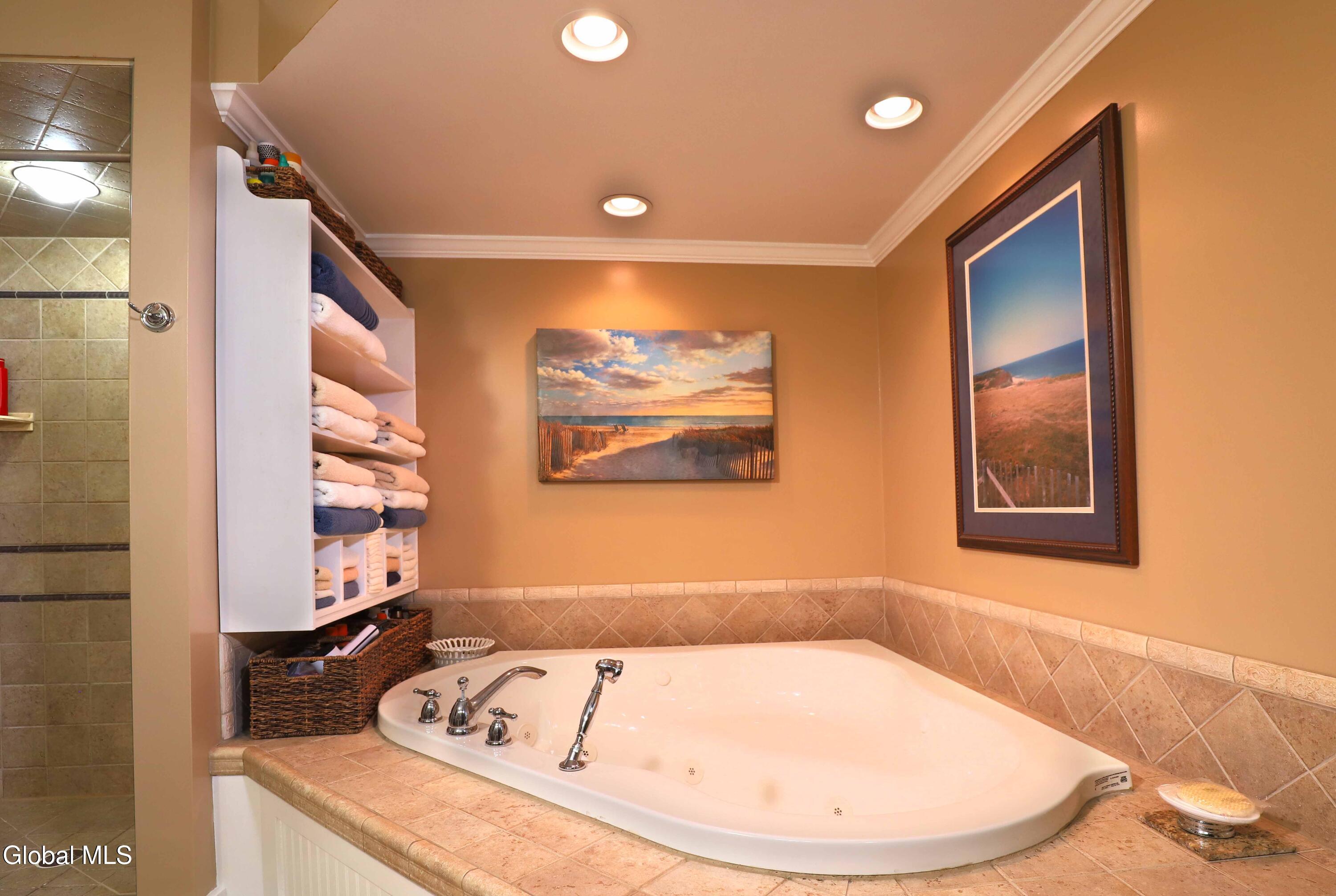 2387 Hickory Hill Road Fonda, NY 12068 - Photo 33 of 36 Jaccuzzi tub