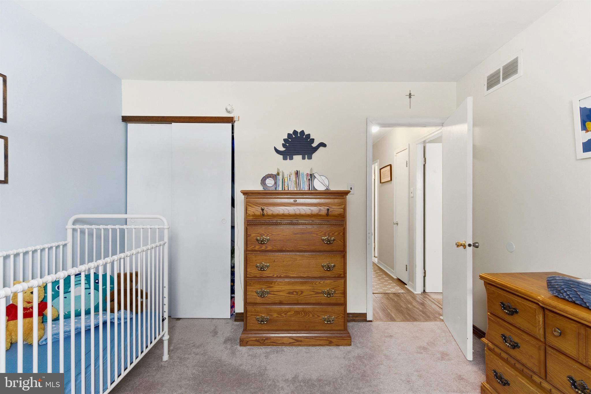 15136 Ina Drive Philadelphia, PA 19116 - Photo 19 of 33