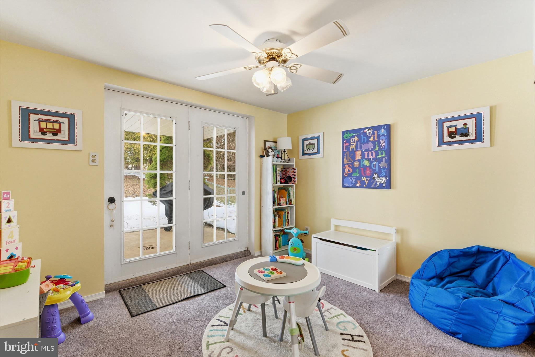 15136 Ina Drive Philadelphia, PA 19116 - Photo 28 of 33