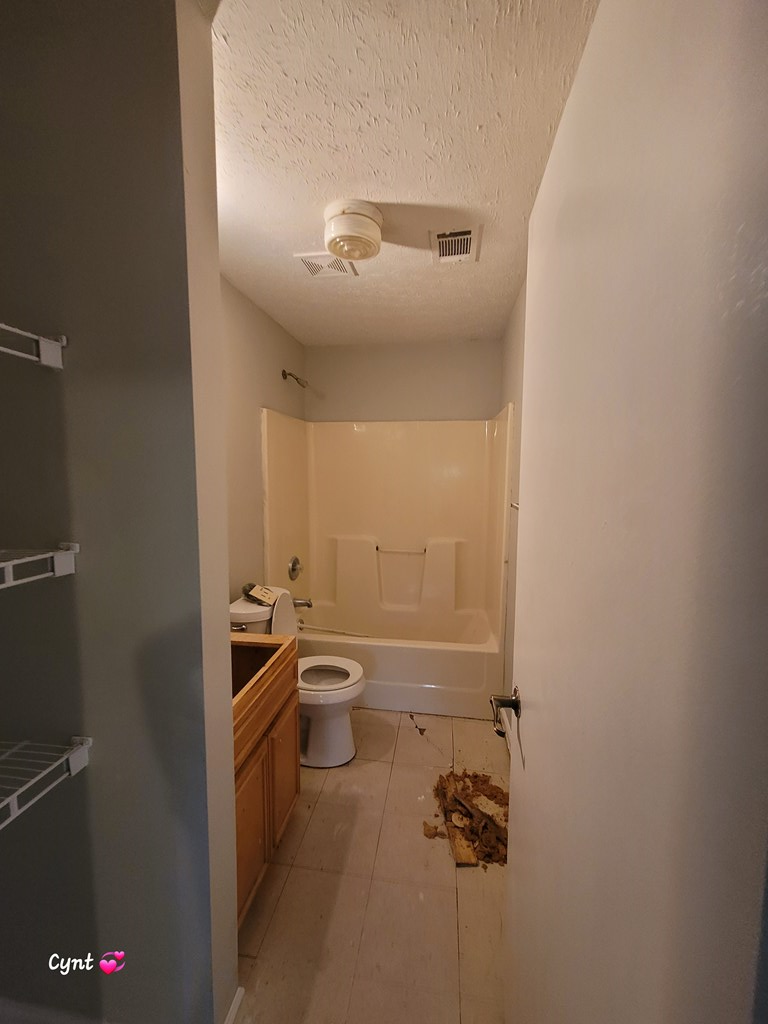 912 Winston Road Columbus, GA 31903 - Photo 12 of 23 Full Bathroom