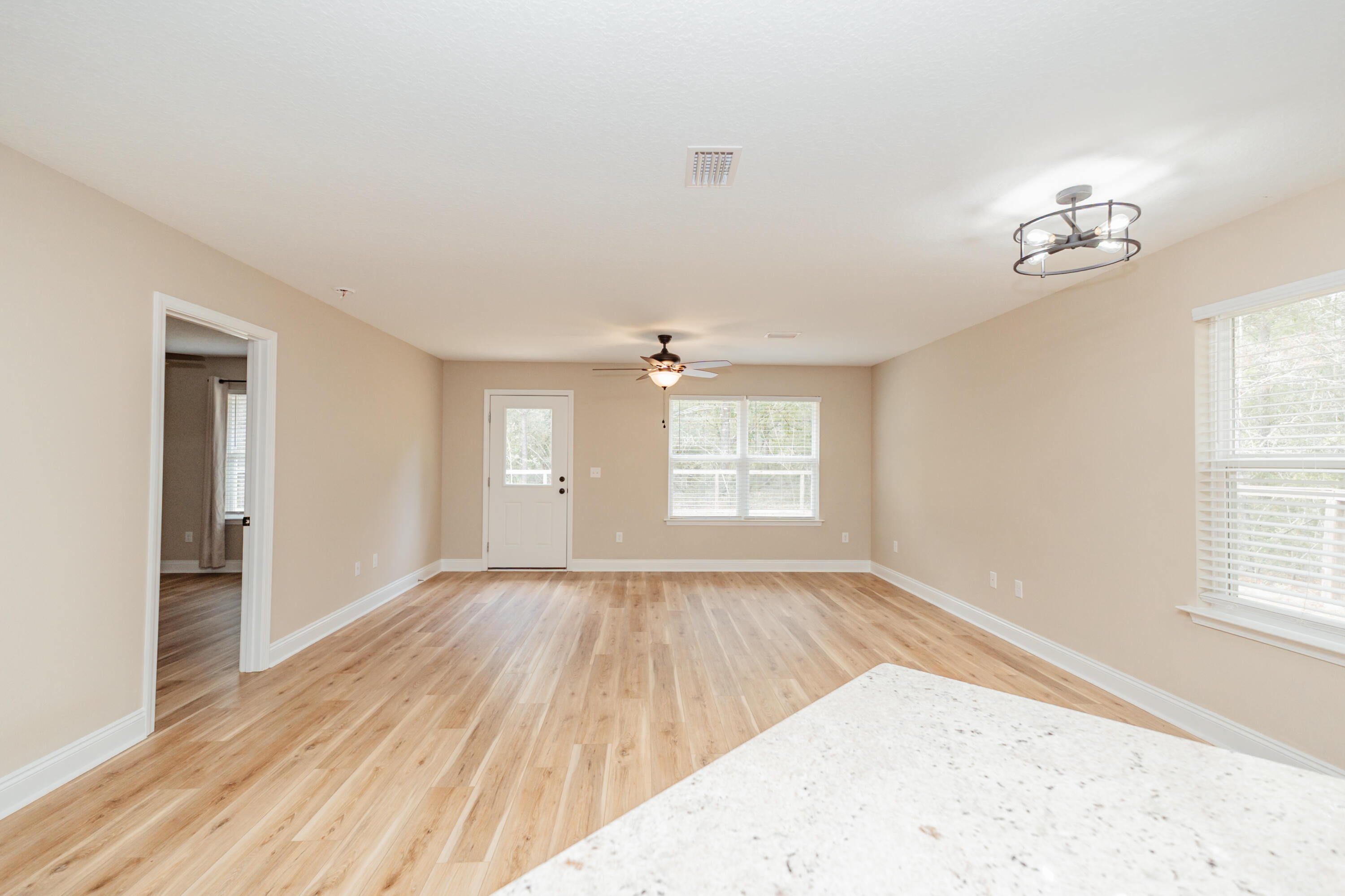 5316 Kervin Road Crestview, FL 32539 - Photo 7 of 19 DSC04631