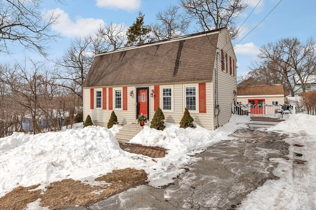 4 Colburn Street Burlington, MA 01803 - Photo 2 of 39