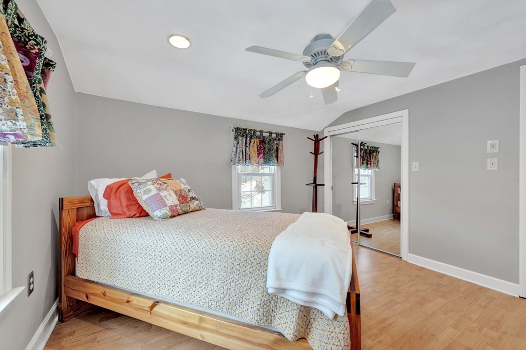 4 Colburn Street Burlington, MA 01803 - Photo 23 of 39