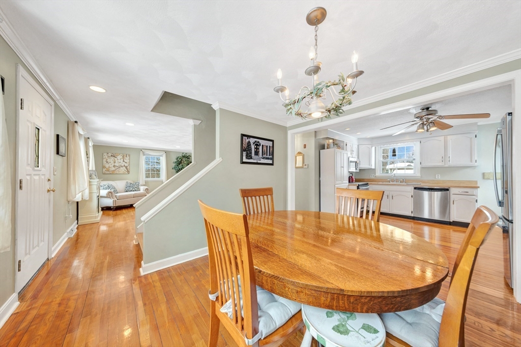 4 Colburn Street Burlington, MA 01803 - Photo 6 of 39