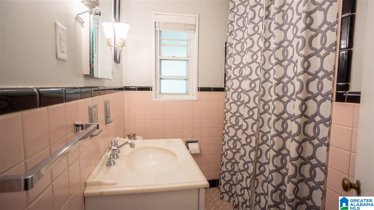 237 Redwood Street Birmingham, AL 35210 - Photo 13 of 16