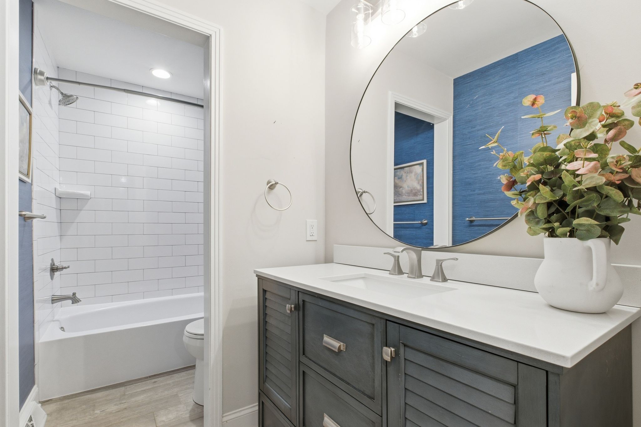 301 Rosebrook Drive Gallatin, TN 37066 - Photo 34 of 49 a bathroom with a sink a vanity and a mirror