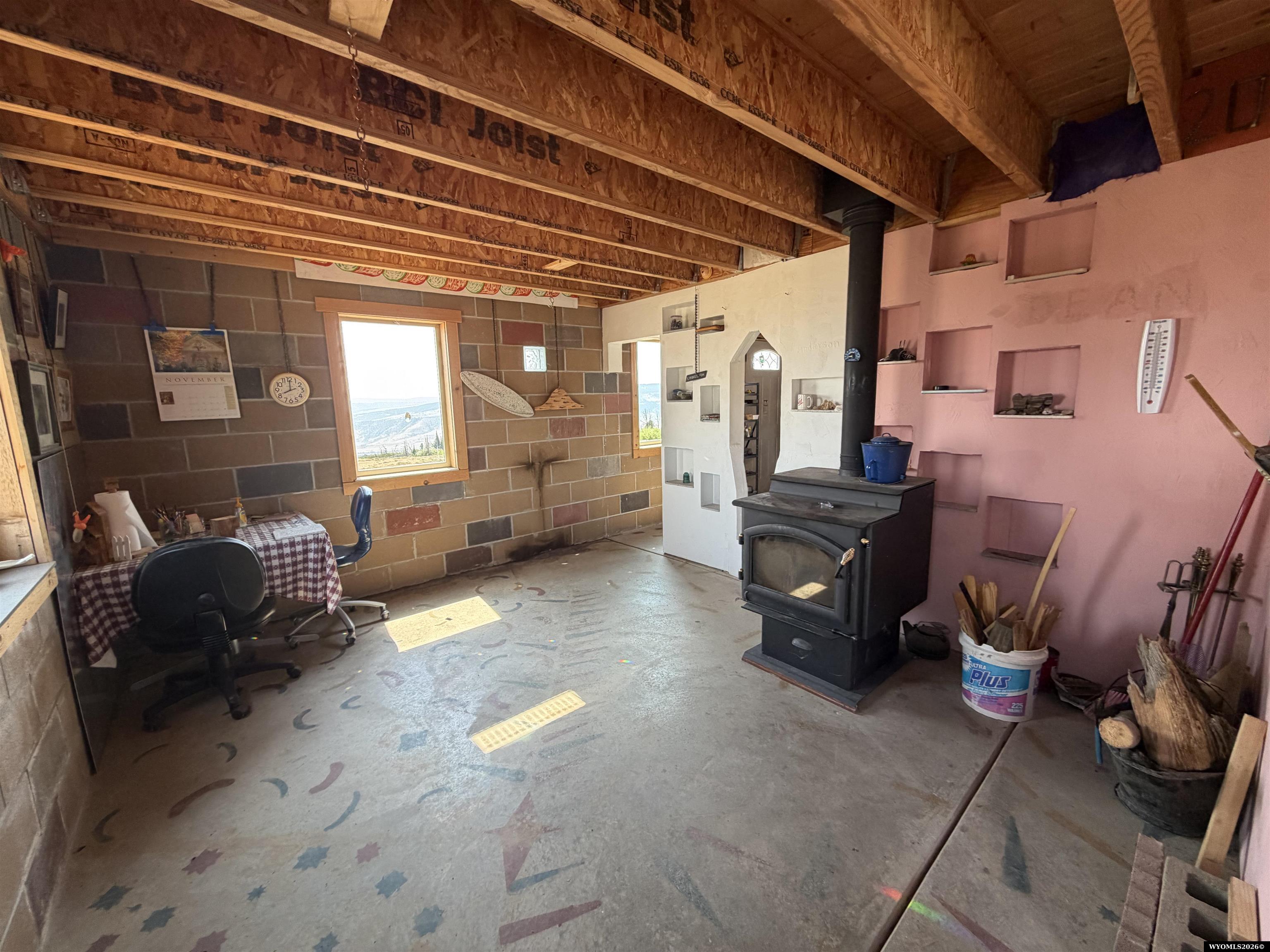 8675 Ponderosa Road Casper, WY 82601 - Photo 4 of 16 Gallery Image 4