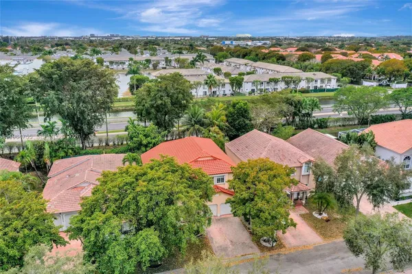 $7,000 | 10880 Northwest 58th Terrace, Doral, FL 33178