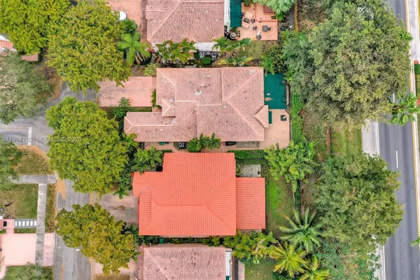 $7,000 | 10880 Northwest 58th Terrace, Doral, FL 33178