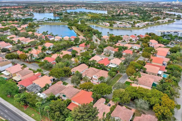 $7,000 | 10880 Northwest 58th Terrace, Doral, FL 33178