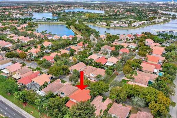 $7,000 | 10880 Northwest 58th Terrace, Doral, FL 33178