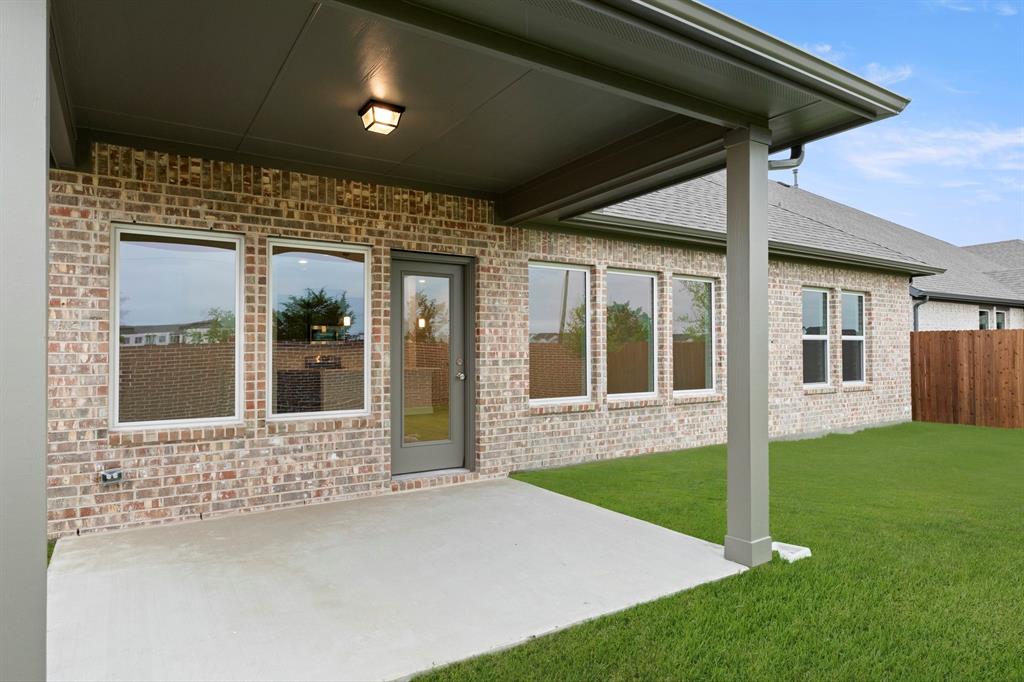 1232 Redcoat Drive Forney, TX 75126 - Photo 27 of 34 27. 1232 Redcoat - Patio copy