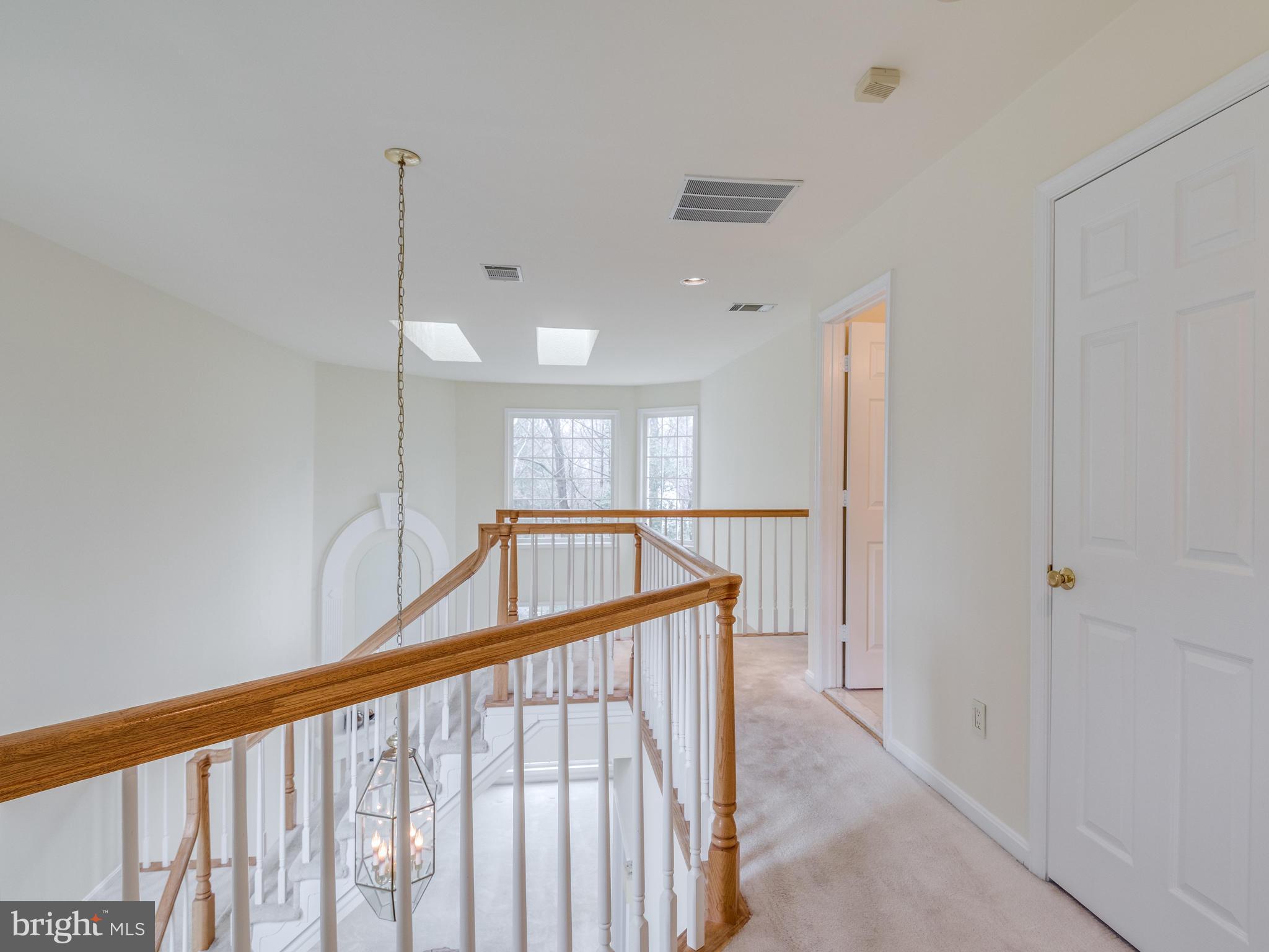11442 Hollow Timber Court Reston, VA 20194 - Photo 19 of 29 View of upstairs hall