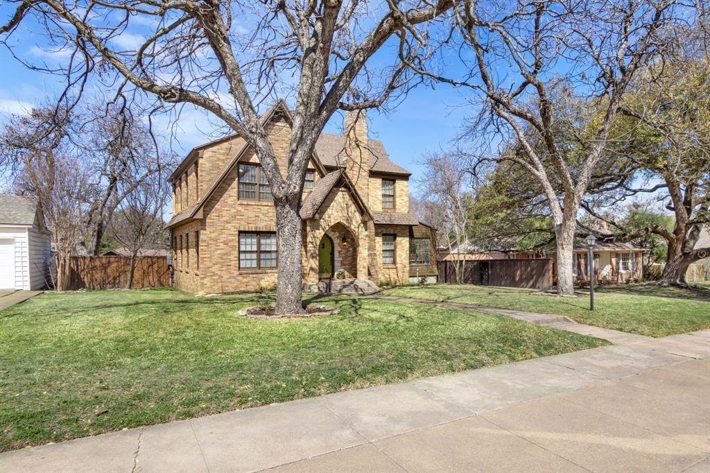2815 Cumberland Avenue Waco, TX 76708 - Photo 40 of 40 a view of a house with a yard