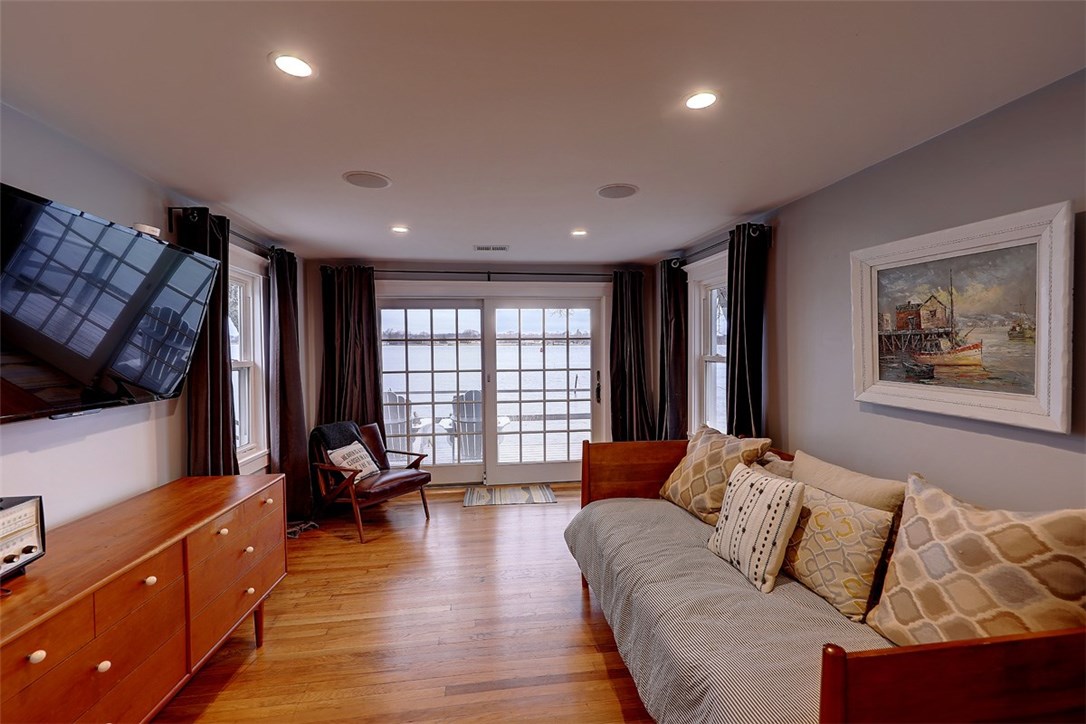 7 Locust Terrace Warren, RI 02885 - Photo 15 of 22