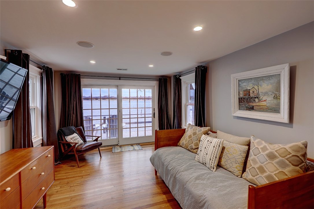 7 Locust Terrace Warren, RI 02885 - Photo 17 of 22