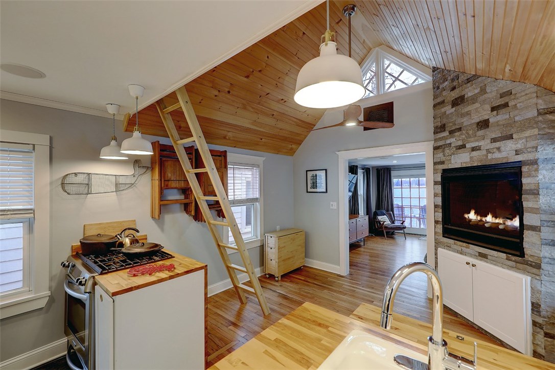 7 Locust Terrace Warren, RI 02885 - Photo 5 of 22