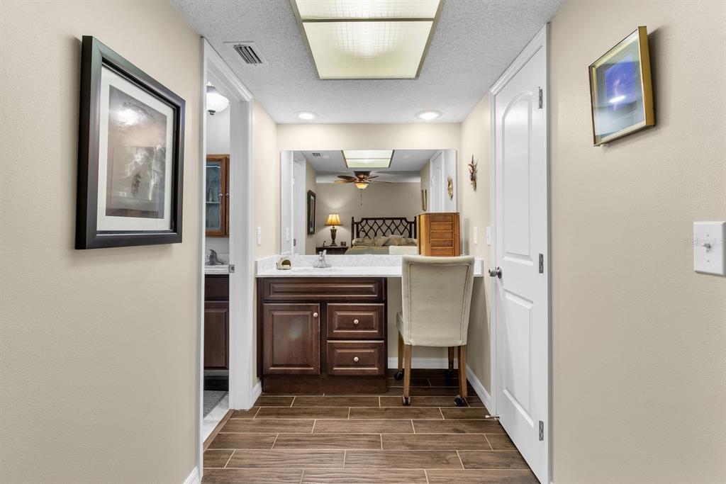 619 Little Wekiva Road Altamonte Springs, FL 32714 - Photo 19 of 35 Master Vanity