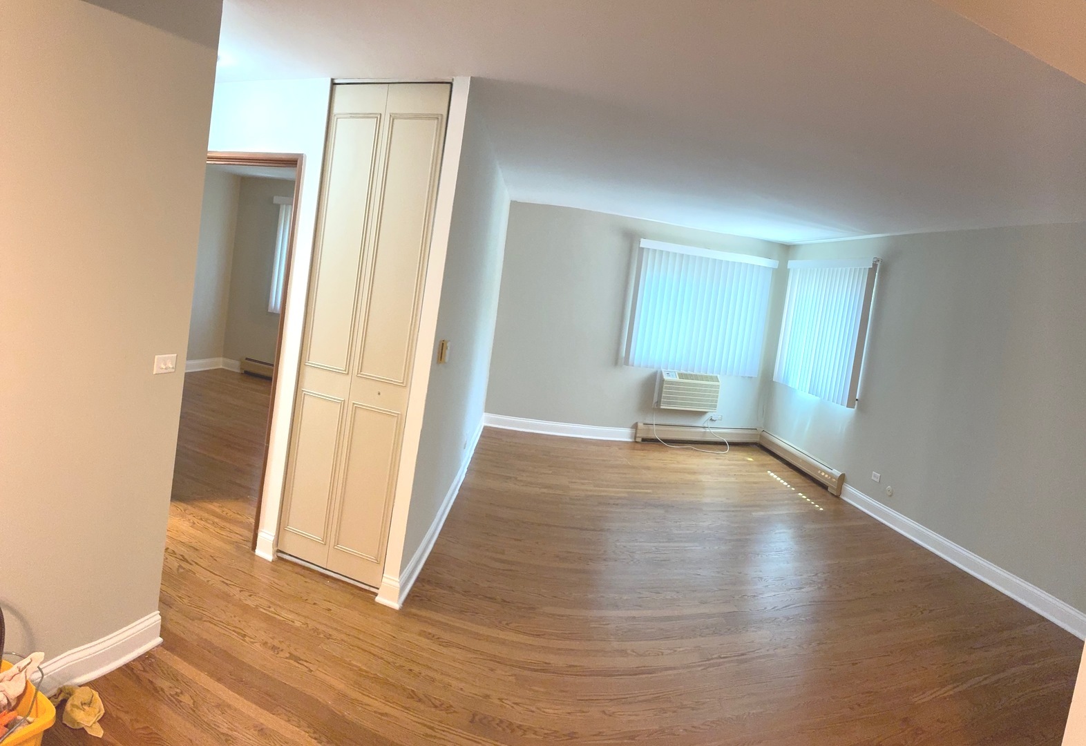 6300 West Irving Park Road, Unit 206 Chicago, IL 60634 - Photo 5 of 9