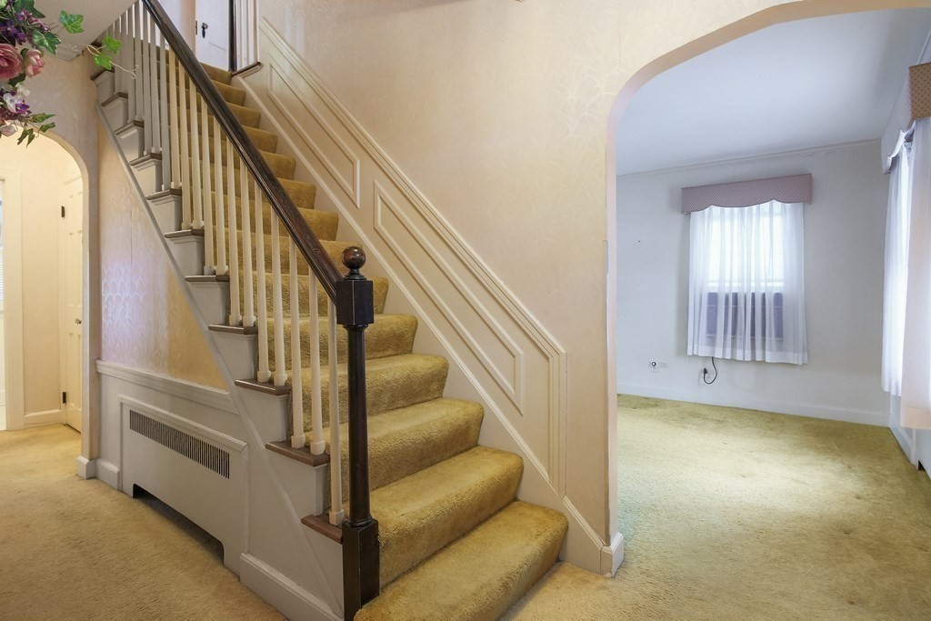 27 St Elmo Road Worcester, MA 01602 - Photo 14 of 34
