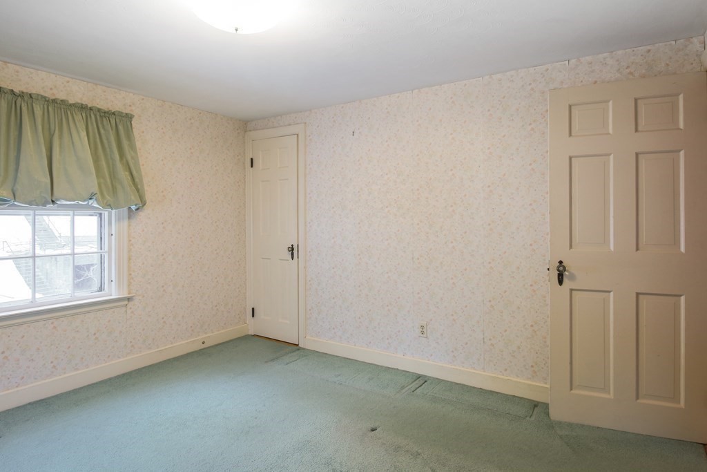 27 St Elmo Road Worcester, MA 01602 - Photo 21 of 34