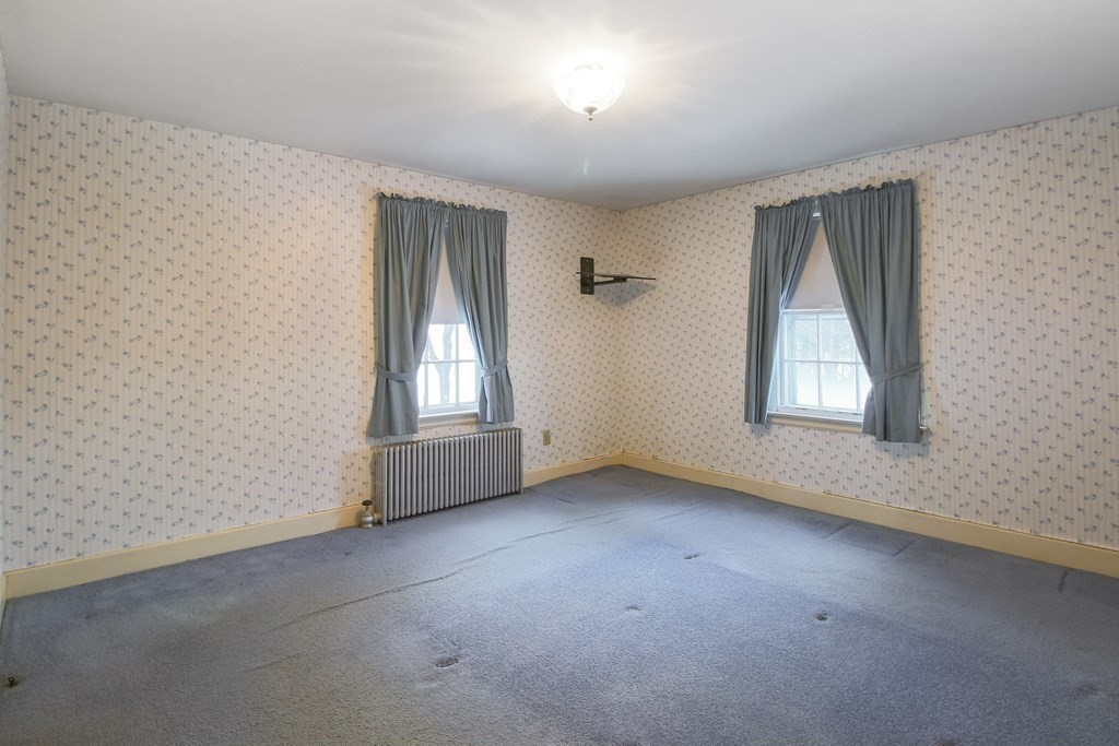 27 St Elmo Road Worcester, MA 01602 - Photo 25 of 34