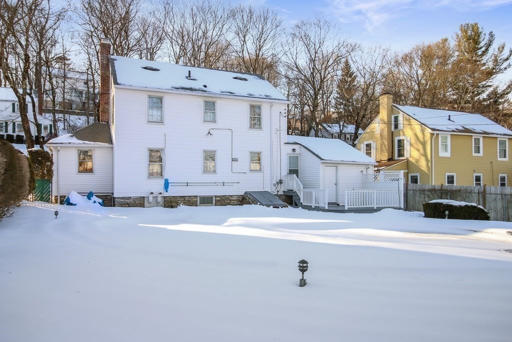 27 St Elmo Road Worcester, MA 01602 - Photo 32 of 34