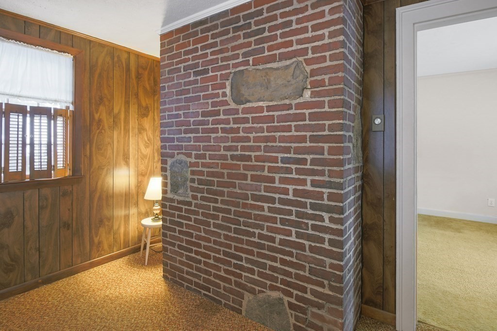 27 St Elmo Road Worcester, MA 01602 - Photo 10 of 34