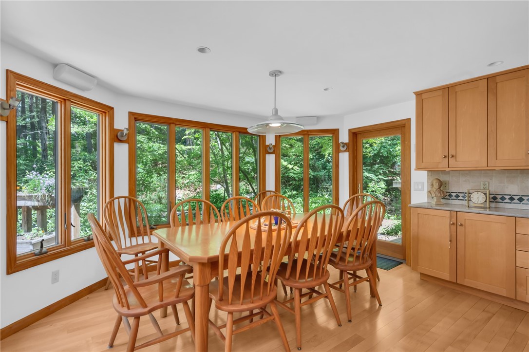 12 Howard Road Cumberland, RI 02864 - Photo 4 of 50