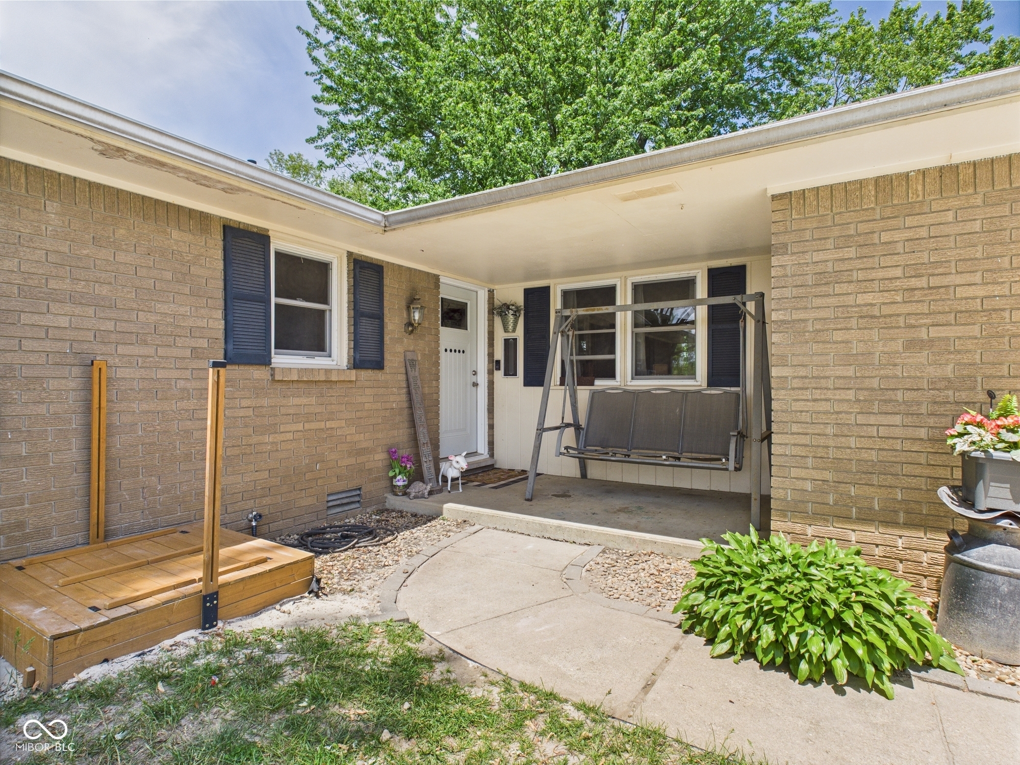 3400 Debra Drive Anderson, IN 46012 - Photo 4 of 23