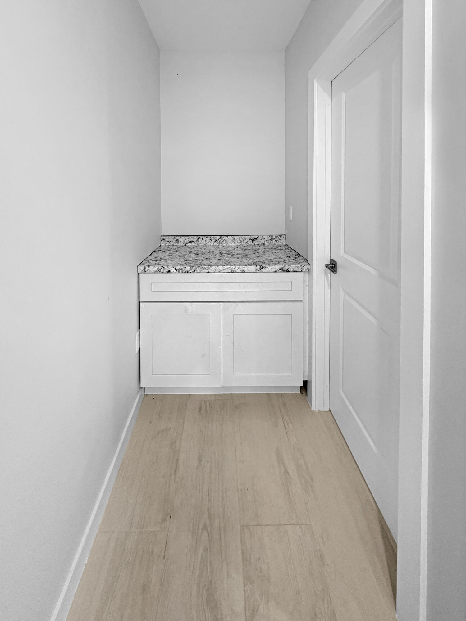 203 Antigua Road Tavernier, FL 33070 - Photo 4 of 19 In-Laws Kitchenette