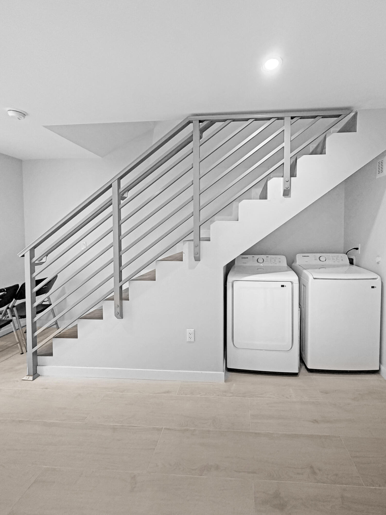 203 Antigua Road Tavernier, FL 33070 - Photo 7 of 19 Wash/Dryer Hookup