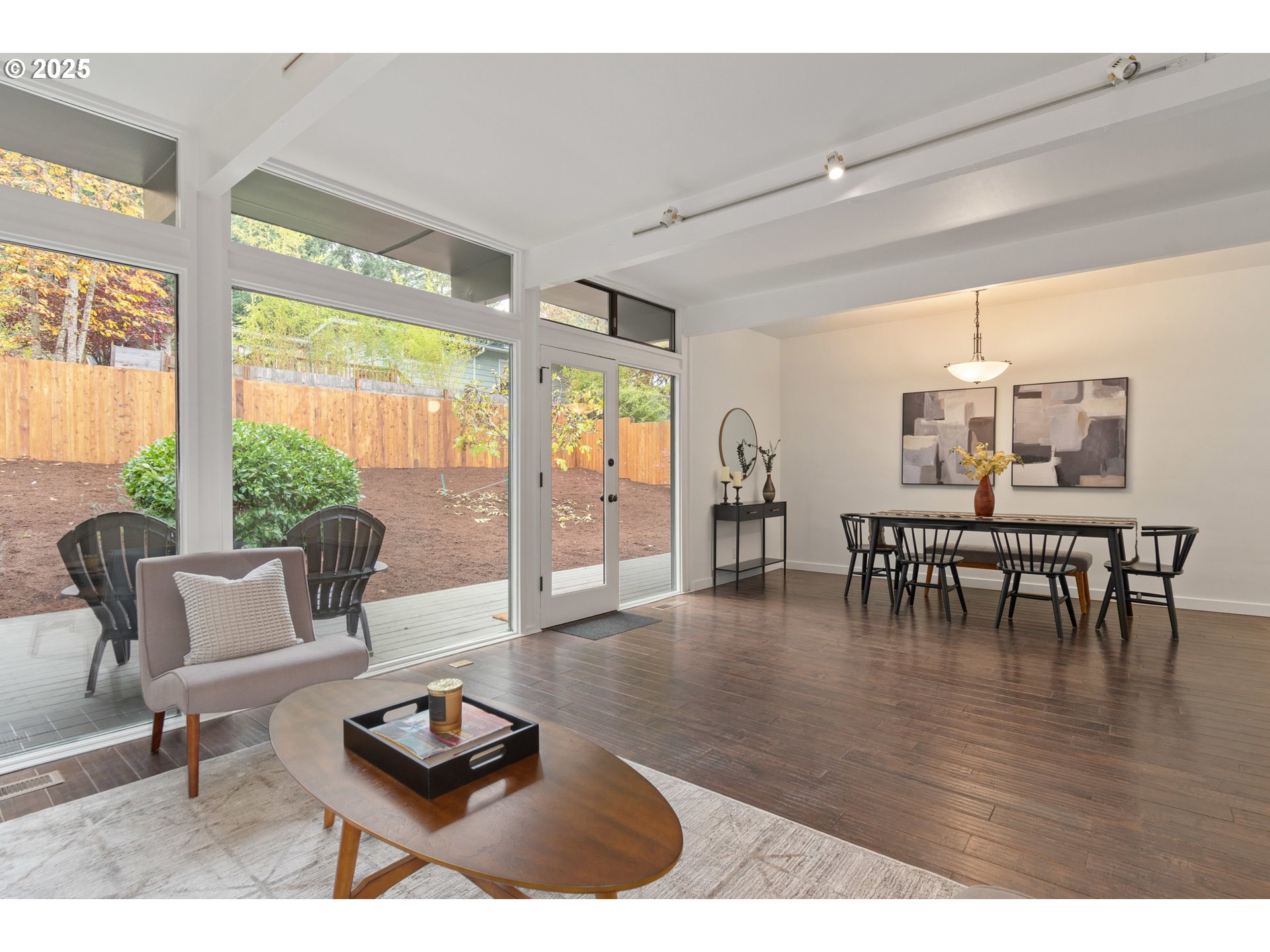 3820 Watkins Lane Eugene, OR 97405 - Photo 12 of 48 a living room with furniture and a large window