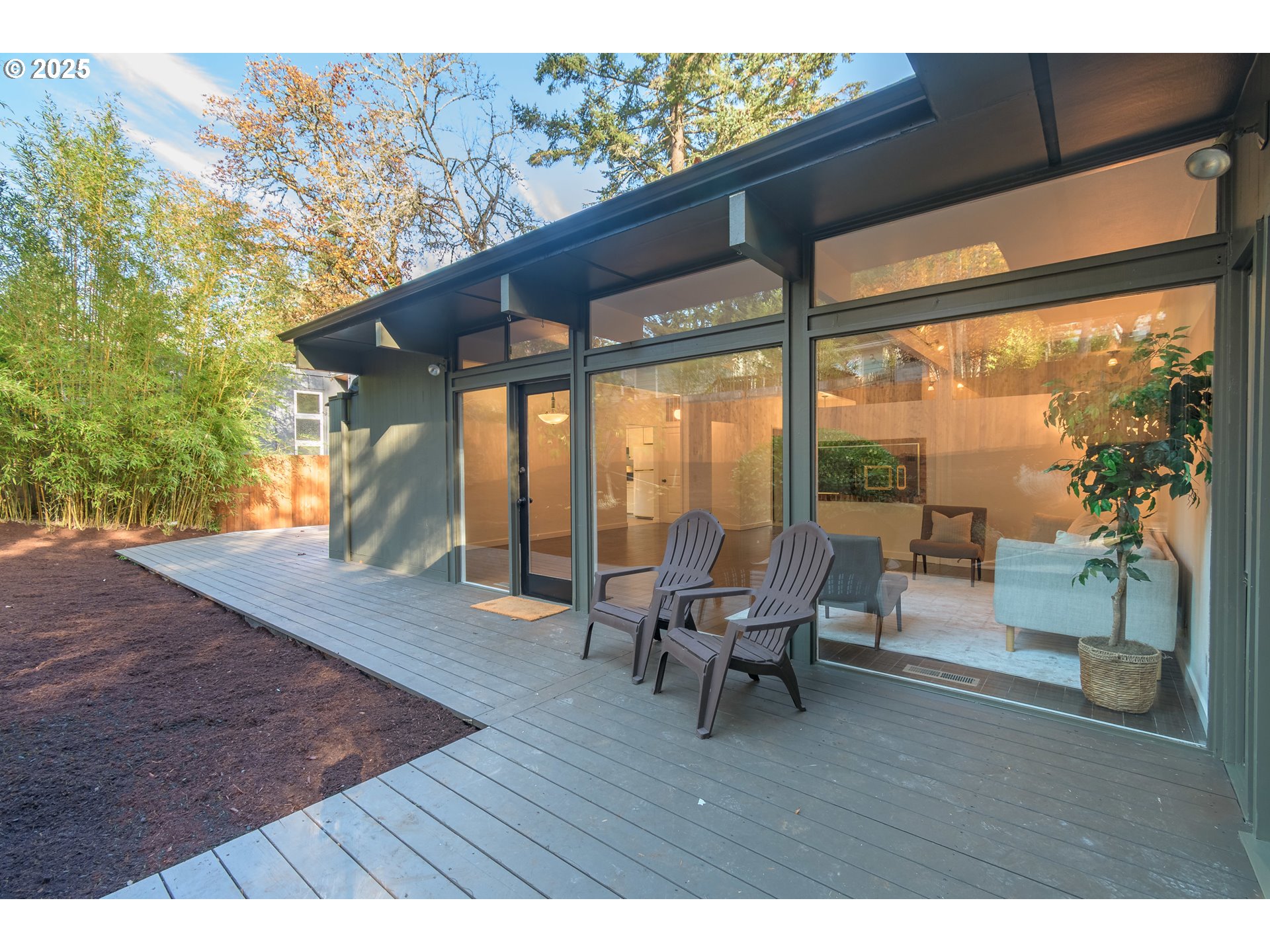 3820 Watkins Lane Eugene, OR 97405 - Photo 13 of 48 a outdoor space with furniture