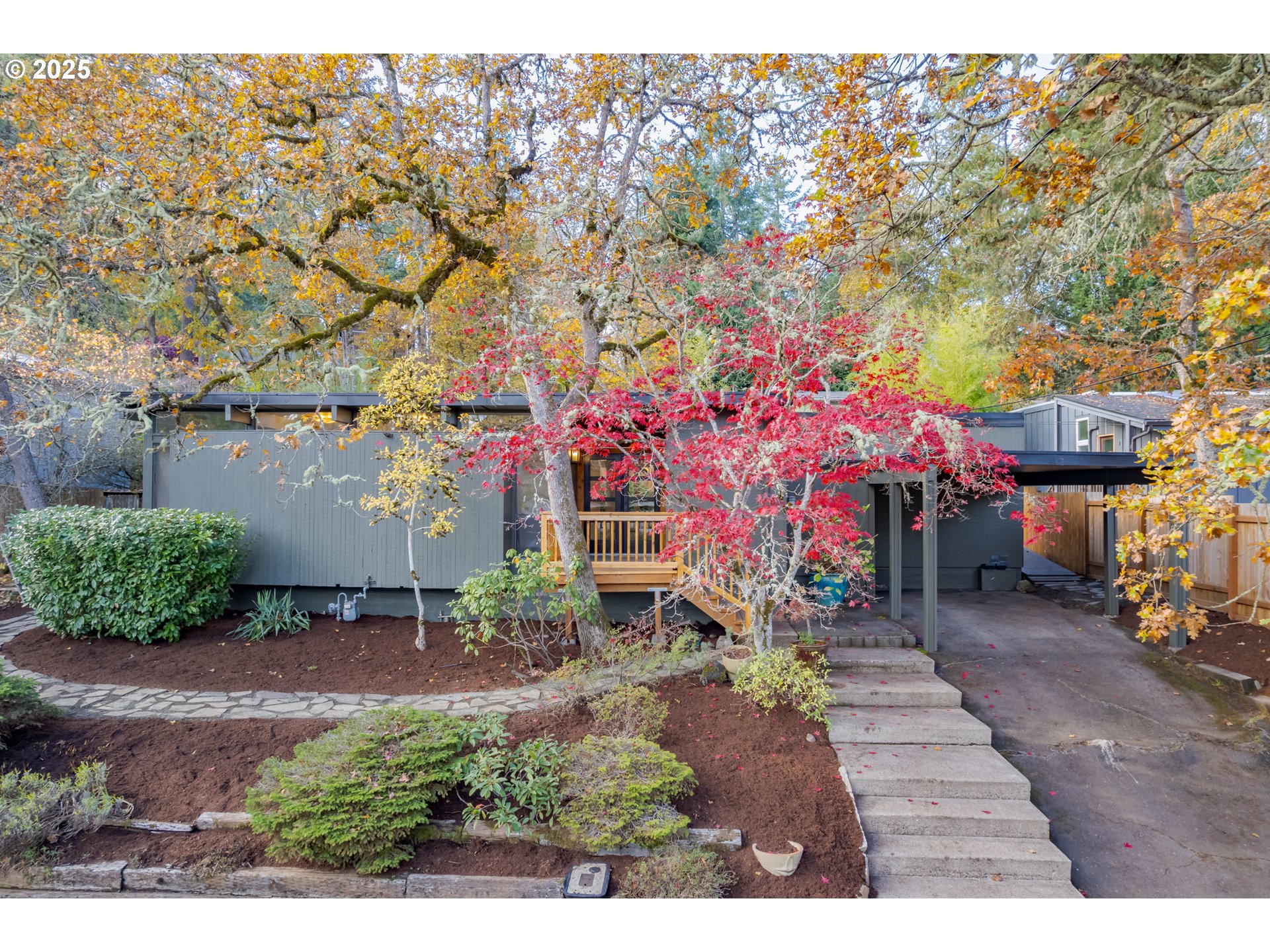 3820 Watkins Lane Eugene, OR 97405 - Photo 43 of 48 a backyard of a house with lots of green space