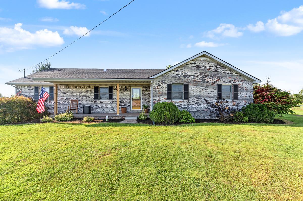 761 Texas Loop Road Springfield, KY 40069 - Photo 2 of 62 IMG_3285