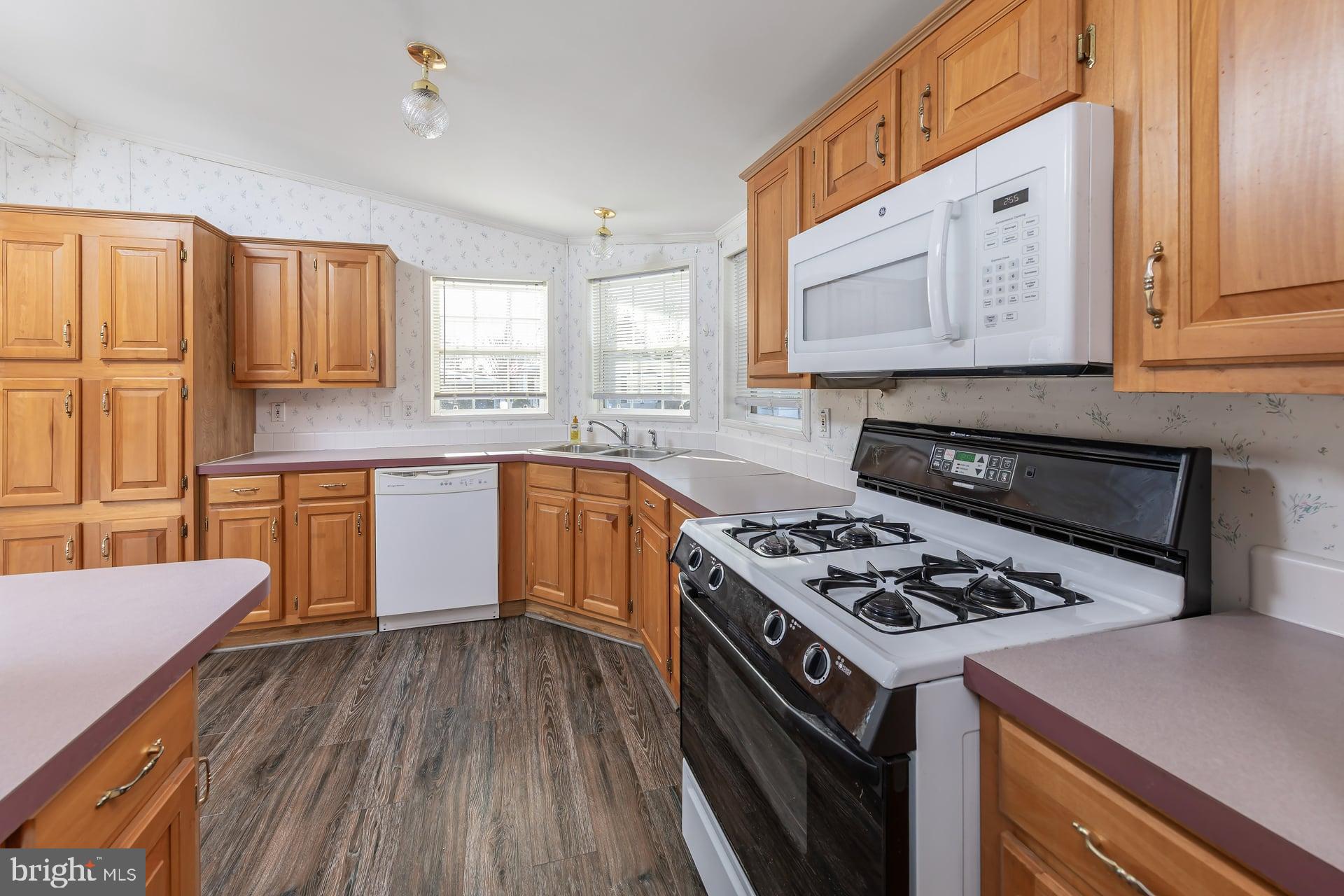 239 Tony Circle Mantua, NJ 08051 - Photo 13 of 24 Kitchen