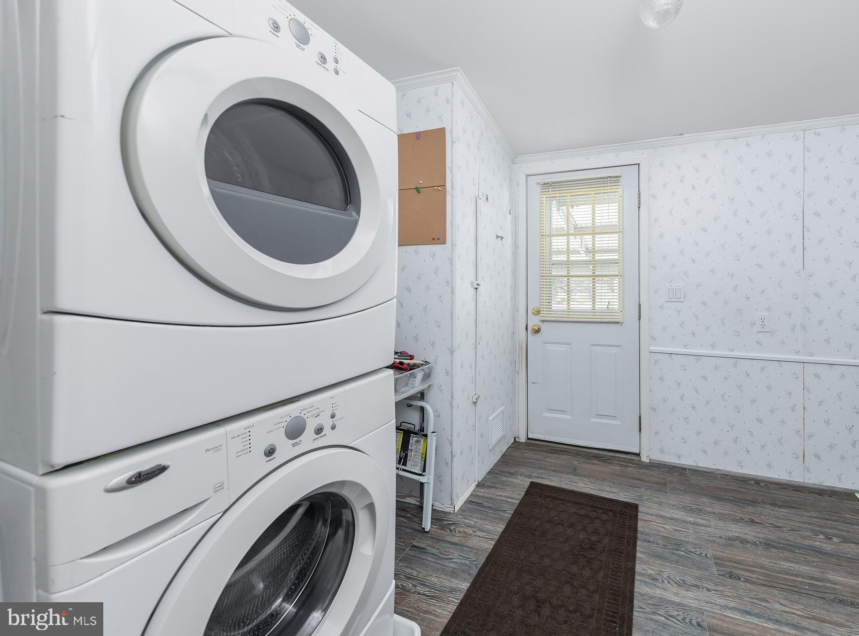 239 Tony Circle Mantua, NJ 08051 - Photo 17 of 24 Large Laundry room with room for small office
