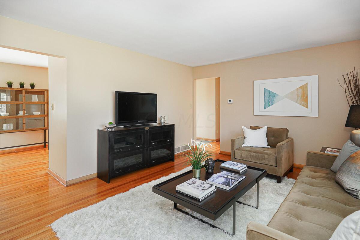 1518 Fishinger Road Columbus, OH 43221 - Photo 5 of 41 living room 2