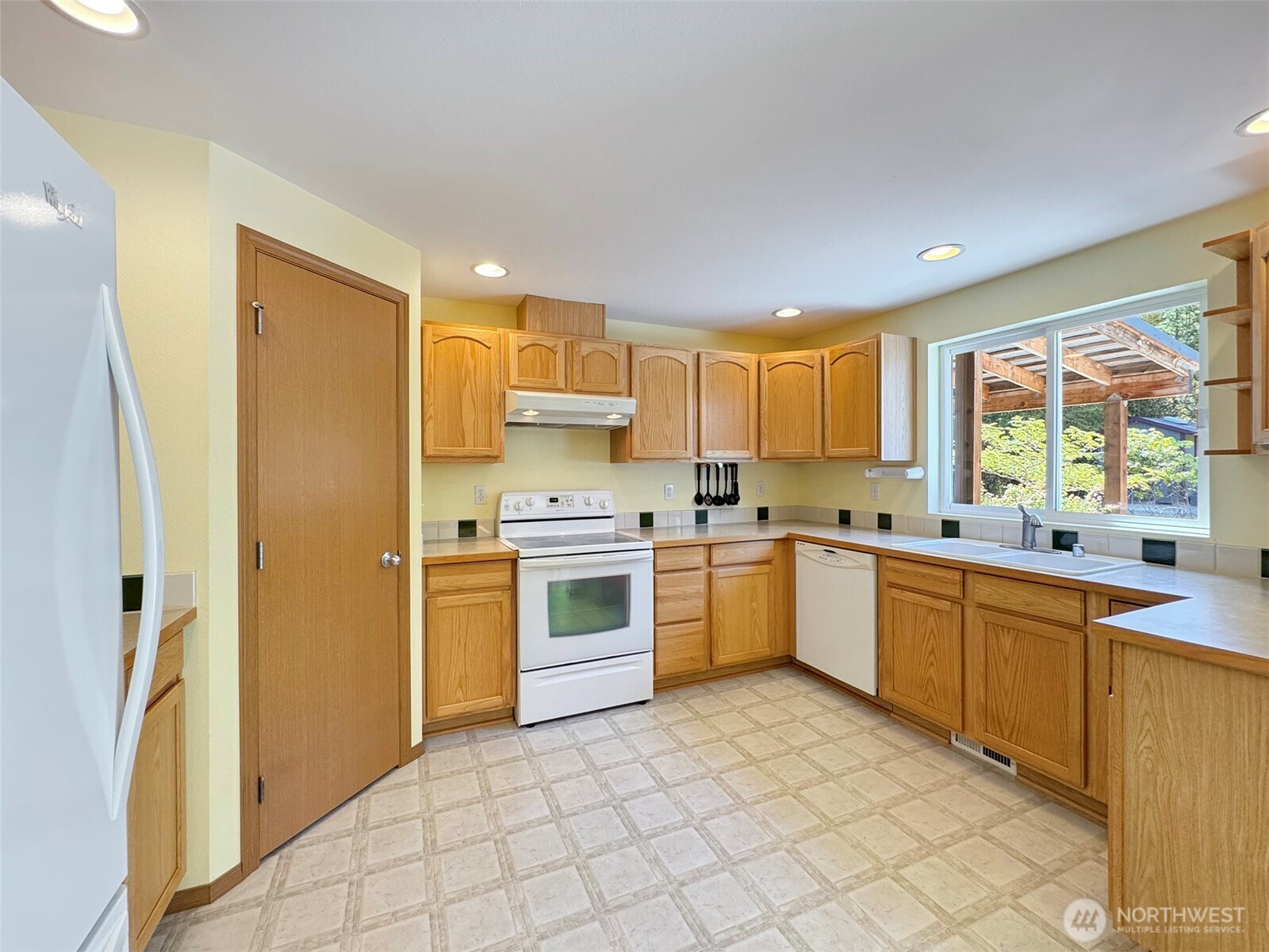 3331 East Masters Road Port Angeles, WA 98362 - Photo 12 of 39 Gallery Image 12