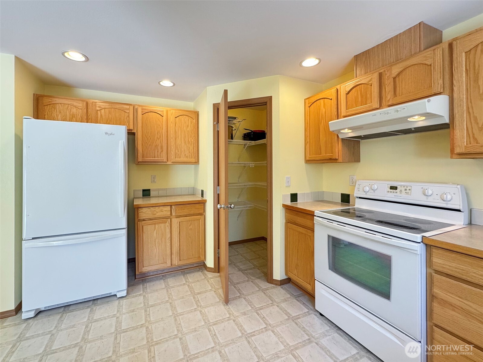 3331 East Masters Road Port Angeles, WA 98362 - Photo 13 of 39 Gallery Image 13