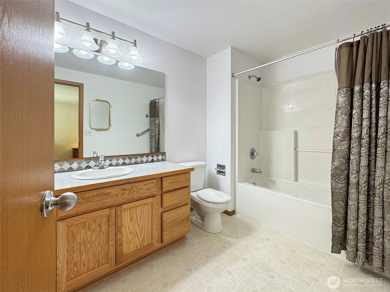 3331 East Masters Road Port Angeles, WA 98362 - Photo 17 of 39 Gallery Image 17