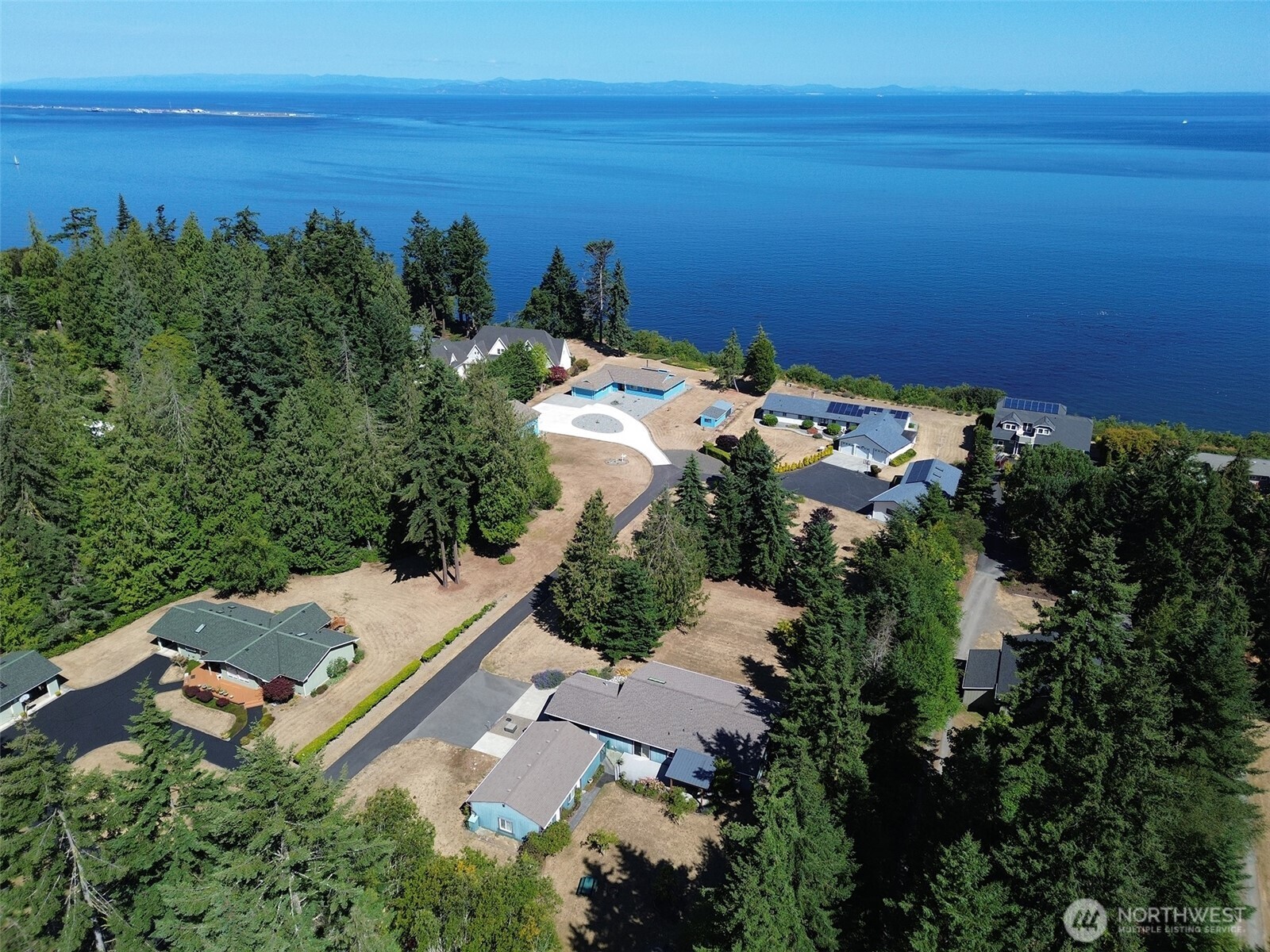 3331 East Masters Road Port Angeles, WA 98362 - Photo 3 of 39 Gallery Image 3