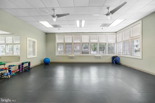 a view of a tennis court