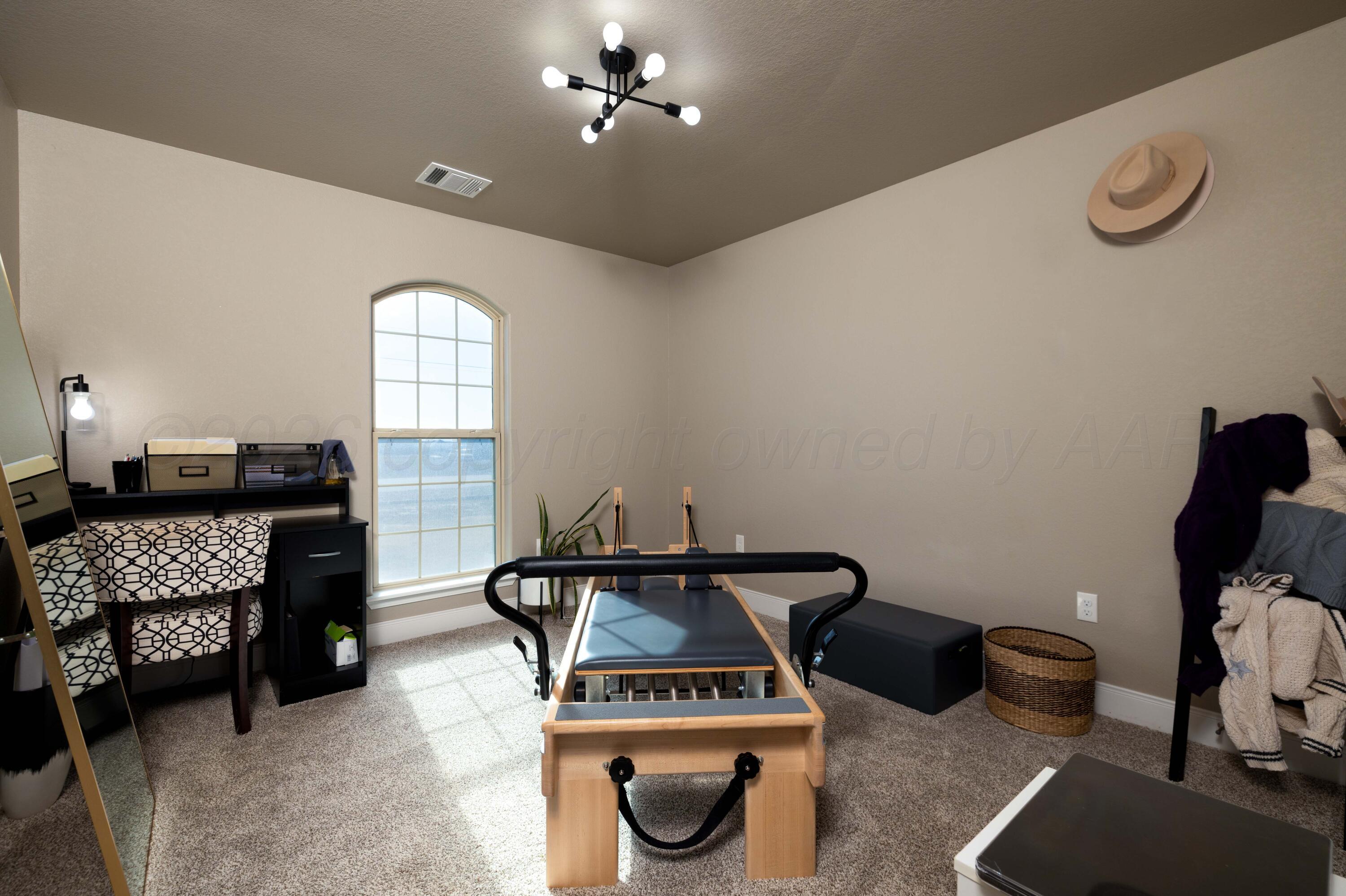 9834 Remington Road Canyon, TX 79015 - Photo 28 of 46 a living room with furniture and a window