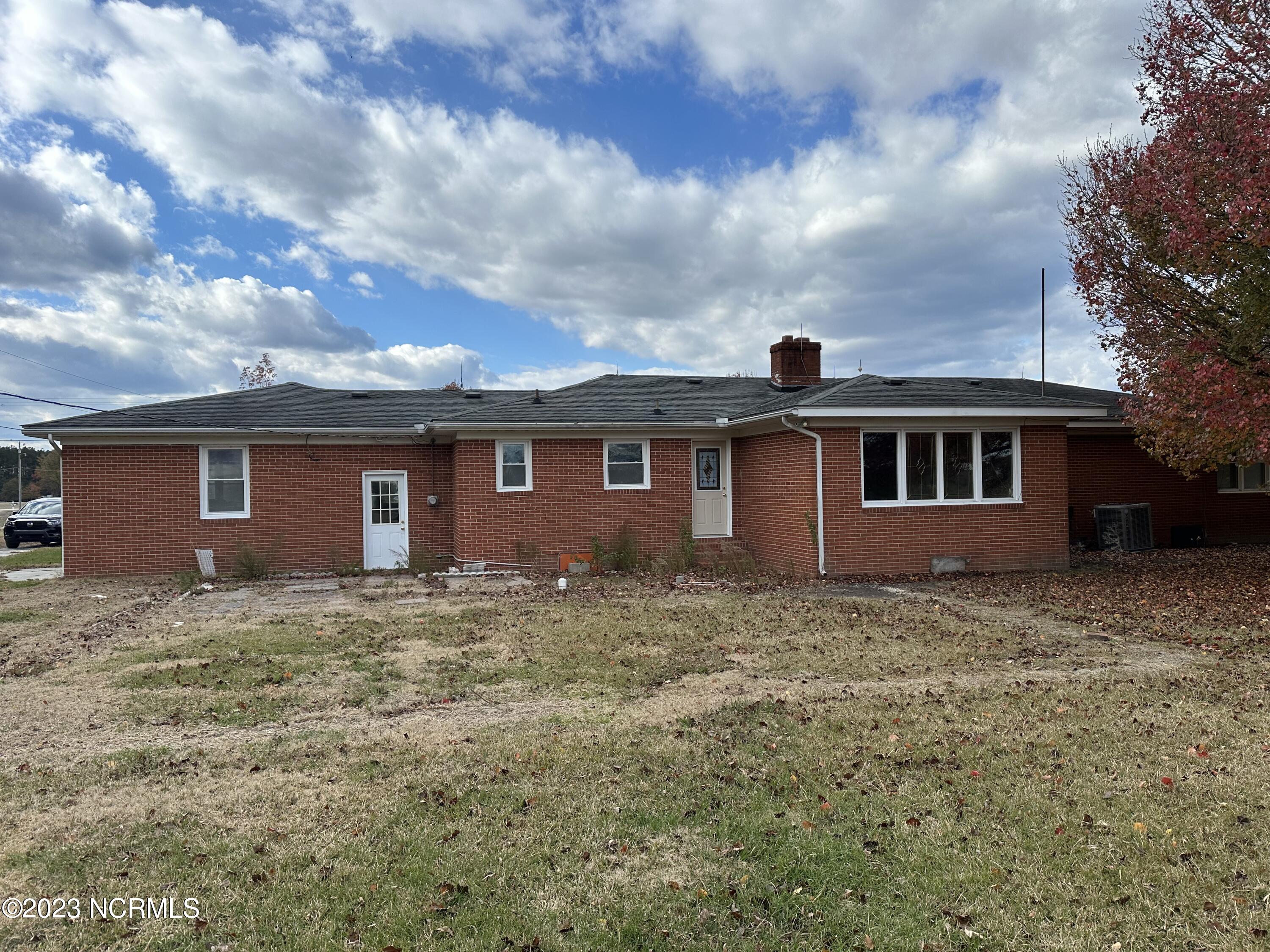 1340 Newland Road Elizabeth City, NC 27909 - Photo 3 of 23 Back view