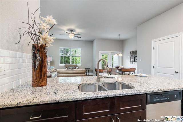 3067 View Ridge Drive, Unit 11 Spring Branch, TX 78070 - Photo 4 of 25