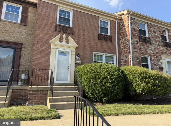 $2,500 | 6526 Beechwood Drive, Unit 14, Temple Hills, MD 20748